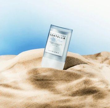 Солнцезащитный крем стик SKIN1004 Centella Hyalu-Cica Silky-Fit Sun Stick SPF50+ PA++++, 20 г 2669769767 фото