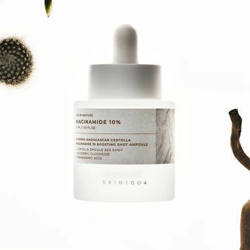 Тонізуюча сироватка для сяйва шкіри та звуження пор Skin1004 Madagascar Centella Niacinamide 10 Boosting Shot Ampoule 30 мл 2744971080 фото