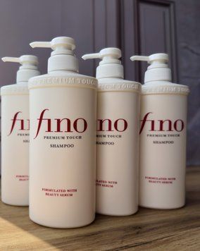 Шампунь для сухого та пошкодженого волосся Shiseido FINO Premium Touch Shampoo Фіно 550 мл 2685343013 фото
