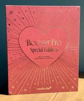 Лімітований набір пристрій Medicube Booster Pro Red Special Edition 3071969669 фото